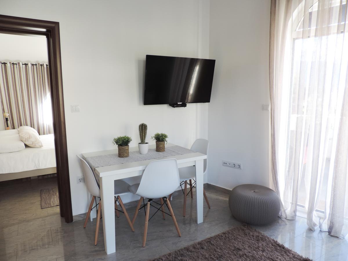 Tropicoco Apartments Tivat Exterior foto