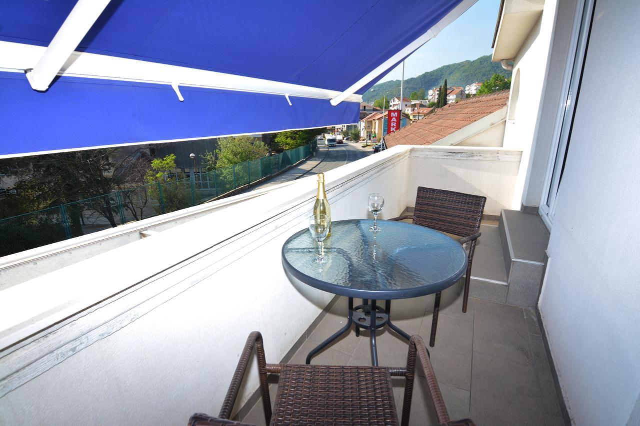 Tropicoco Apartments Tivat Exterior foto